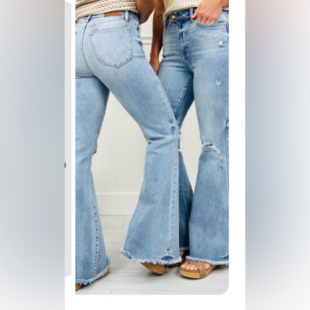 Judy Blue women’s tummy control Light Blue Jeans, new without tags